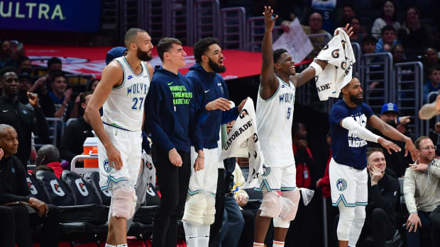 Timberwolves bench celebrates